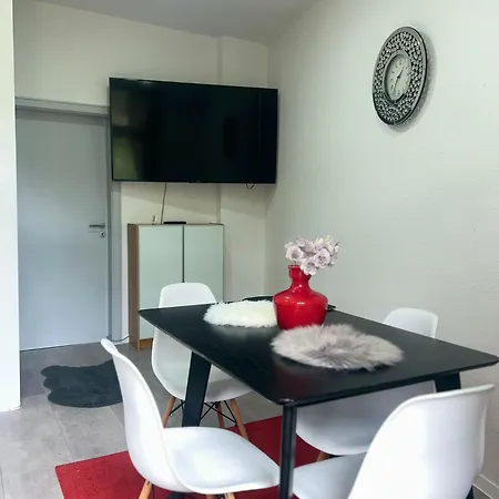 Lägenhet Schoene Ferien- Und Monteurwohnung *