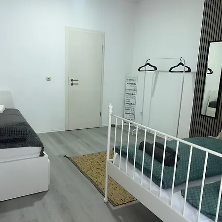Apartment Schoene Ferien- Und Monteurwohnung *